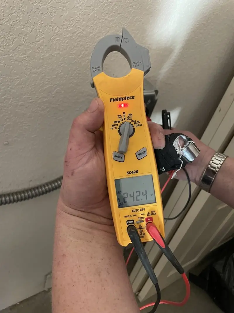Voltage testing with clamp meter during Aluminum Wiring Replacement in Lodi
